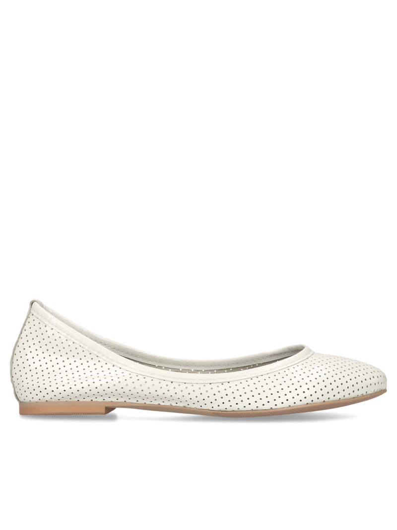 White ballerinas Sally, Conhpol Bis, Konopka Shoes