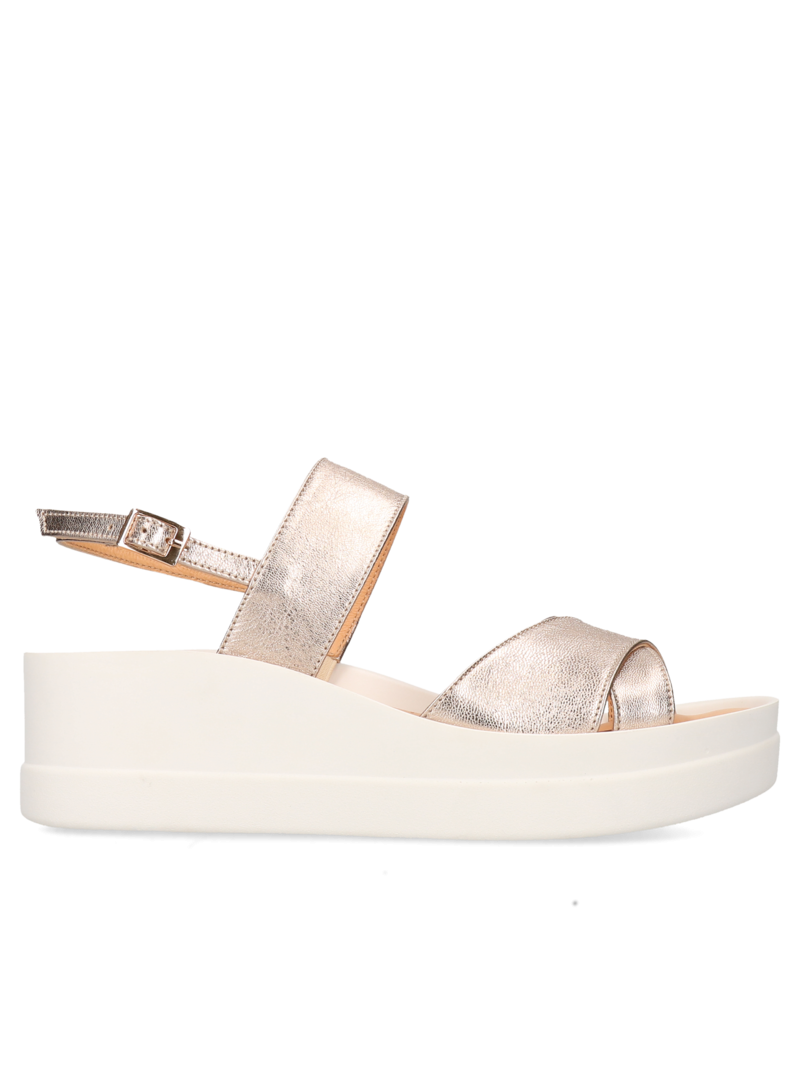 Gold sandals Suzan, Conhpol Relax, Konopka Shoes