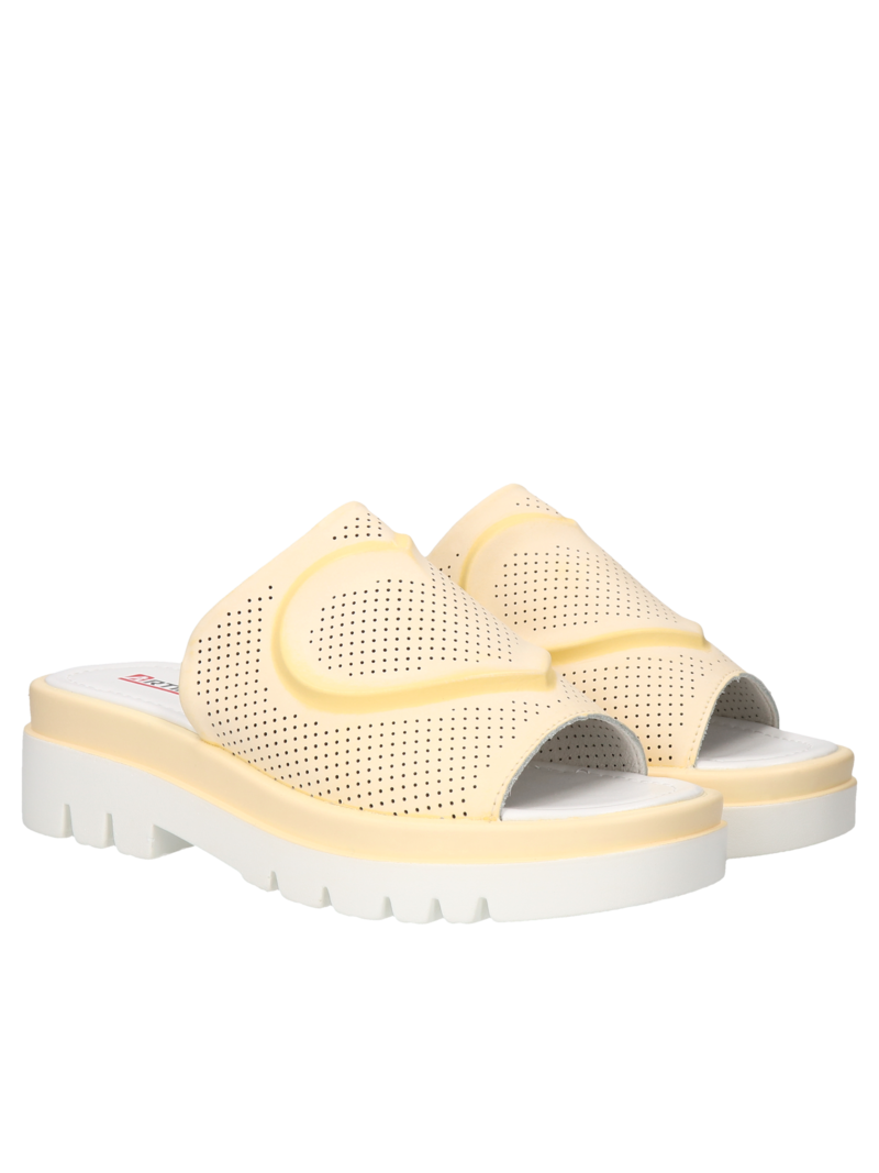 Yellow flip flops Wiwiana, Artiker, Konopka Shoes