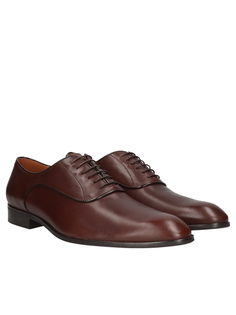 Classic, elegant model of leather oxfords, ideal shoes for a suit