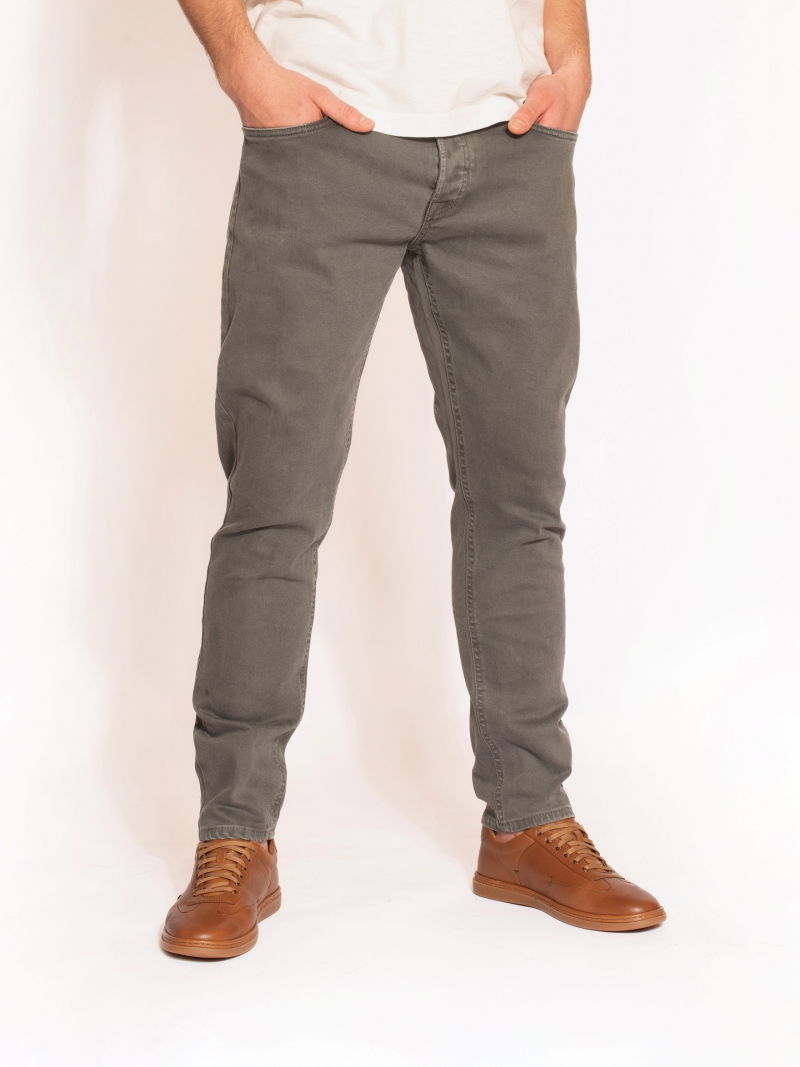 Casual leather shoes, soft and flexible ideal for work