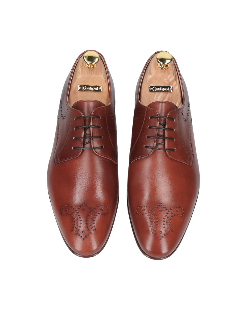 Luxury shoes with leather soles, men's brown shoes made of Conhpol Gold leather, elegant men's shoes with leather soles