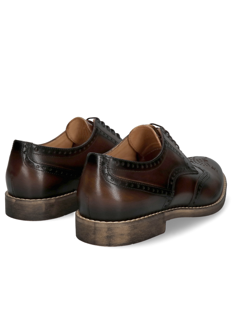 Classic men's brogues perfect for casual styling Classic men's brogues perfect for casual styling