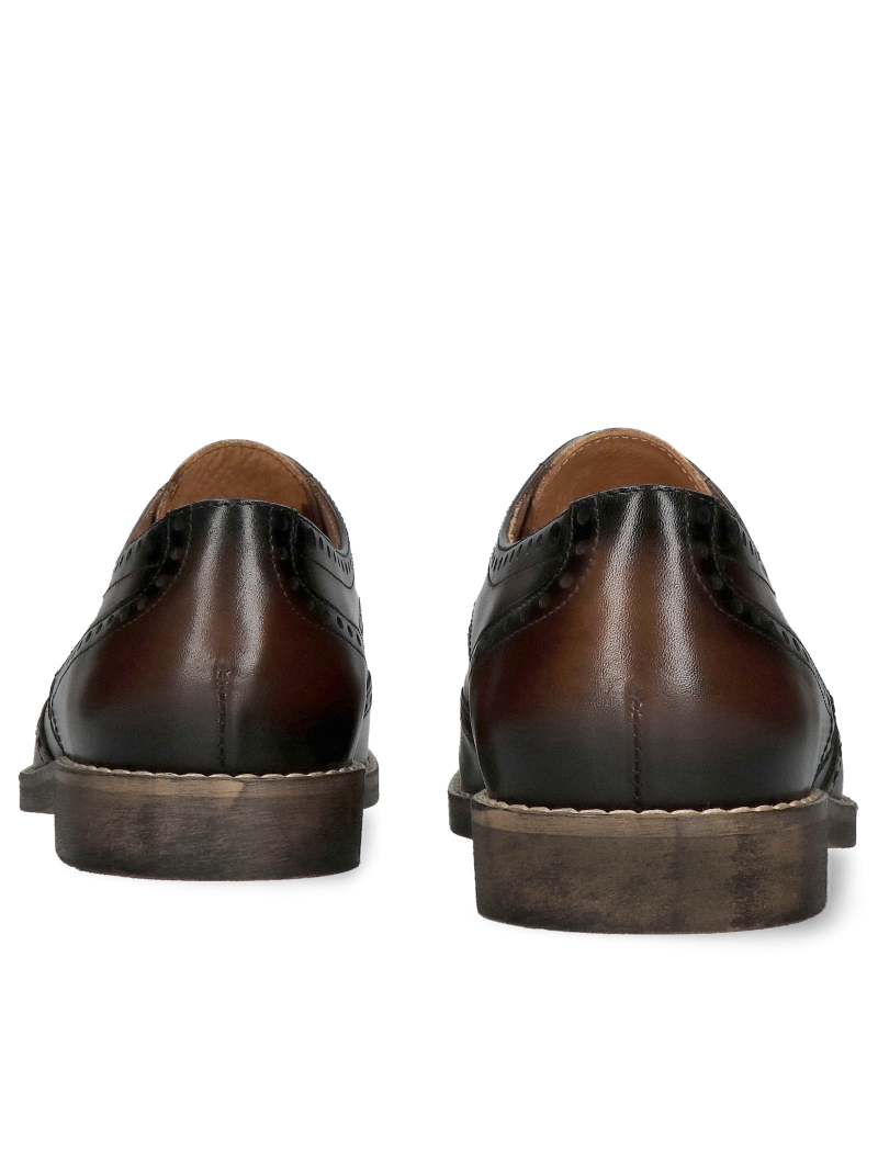 Classic men's brogues perfect for casual styling Classic men's brogues perfect for casual styling