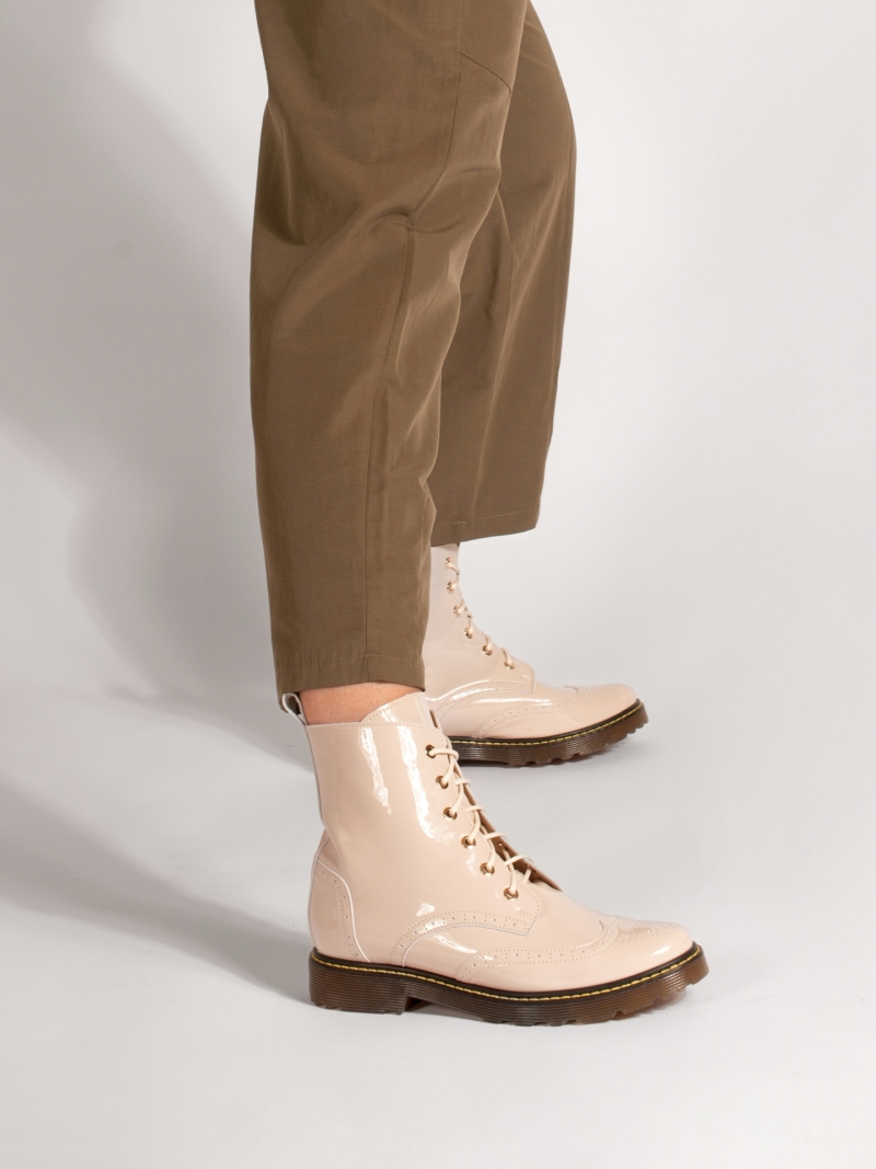 Beige boots Marion patent leather , Conhpol Relax - polish production, RE2752-01, Boots, Konopka Shoes