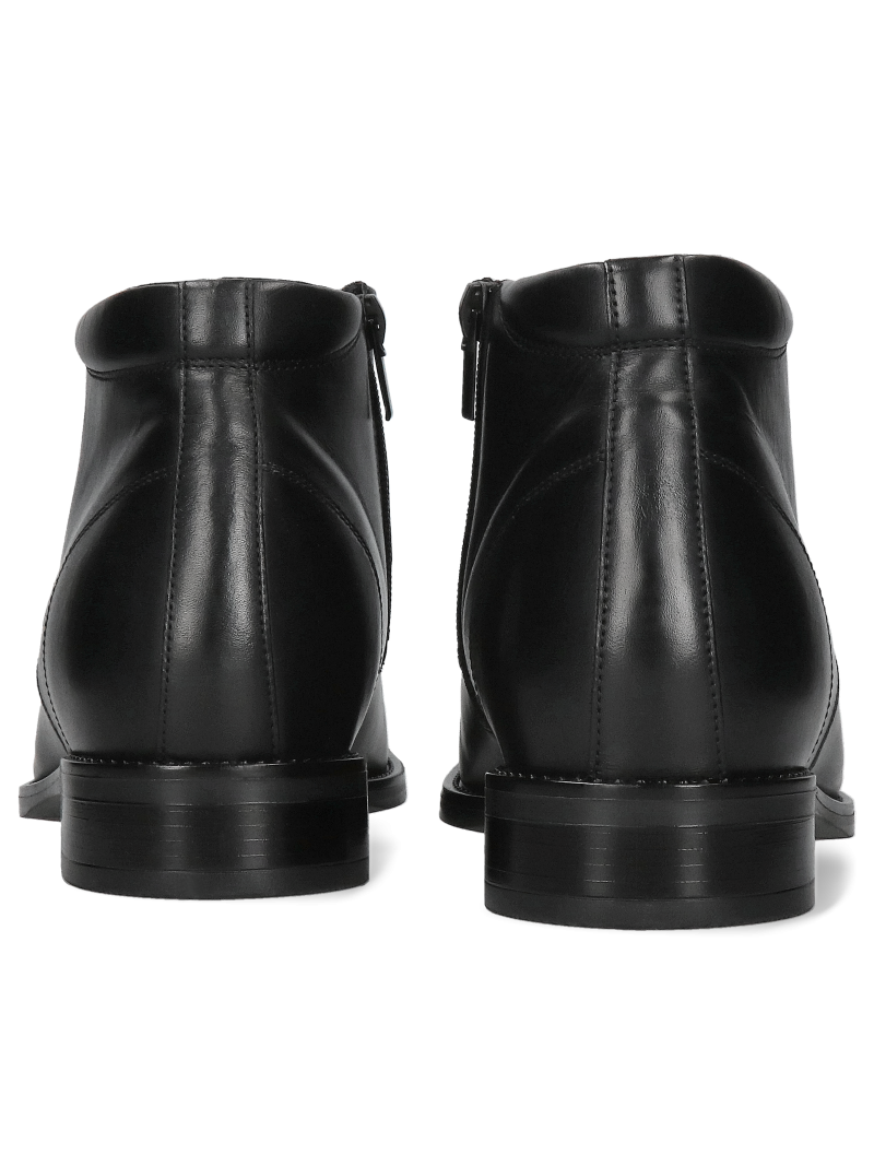 Men's leather shoes elegant, boots raising winter boots