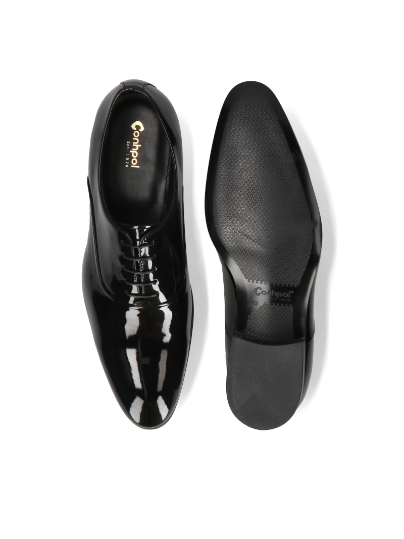 Black lacquered oxfords - Perfection for your wedding and reception Black lacquered oxfords - Perfection for your wedding and reception