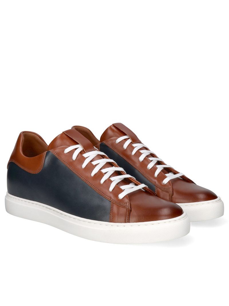 Premium sneakers with discreet elevation - leather upper