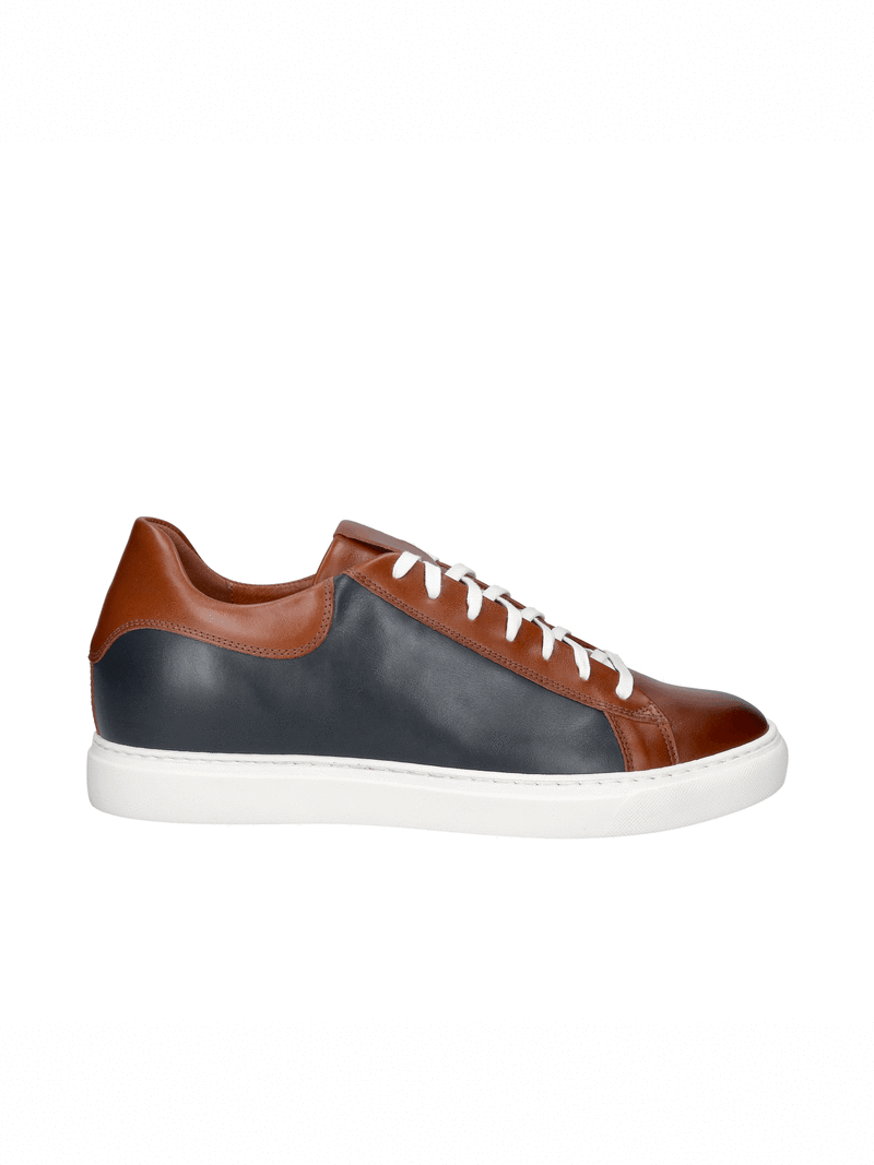 Premium sneakers with discreet elevation - leather upper