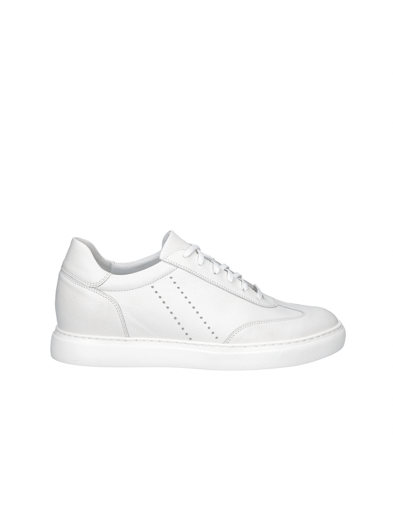 Elegant white sneakers, height raise without compromise