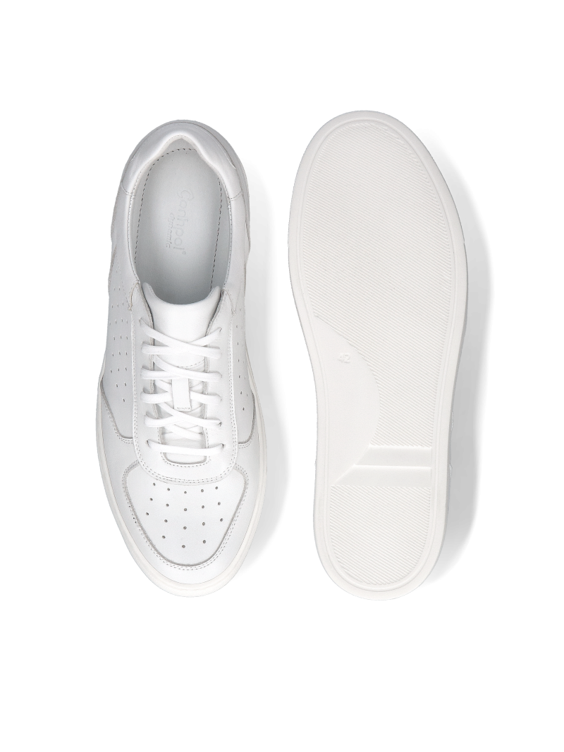 Lightweight white sneakers, invisible elevation, perfect for everyday wear