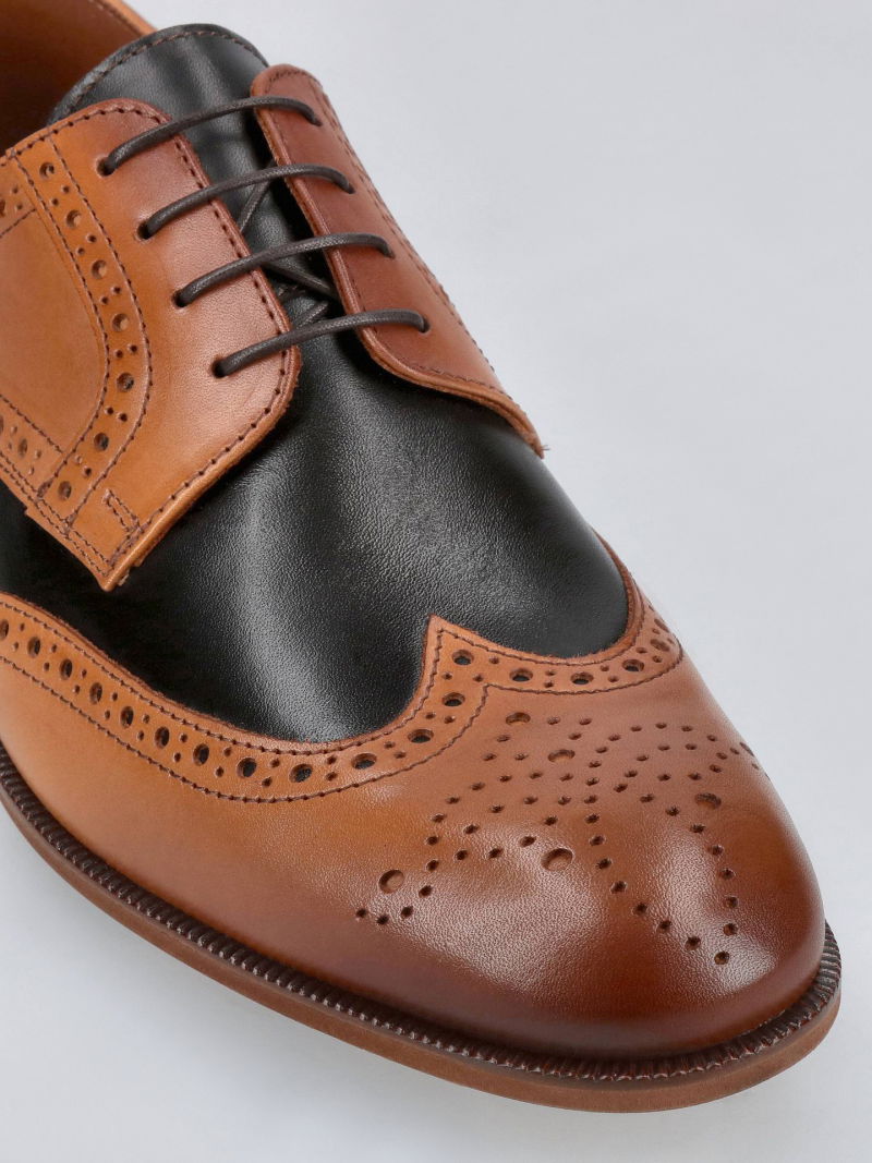 Men's leather shoes, brogues brown and black, hand-painted