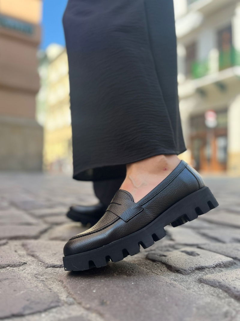 Black loafers Liliana, Conhpol Relax - Polish production, Moccasins & loafers, RE2653-04, Konopka Shoes