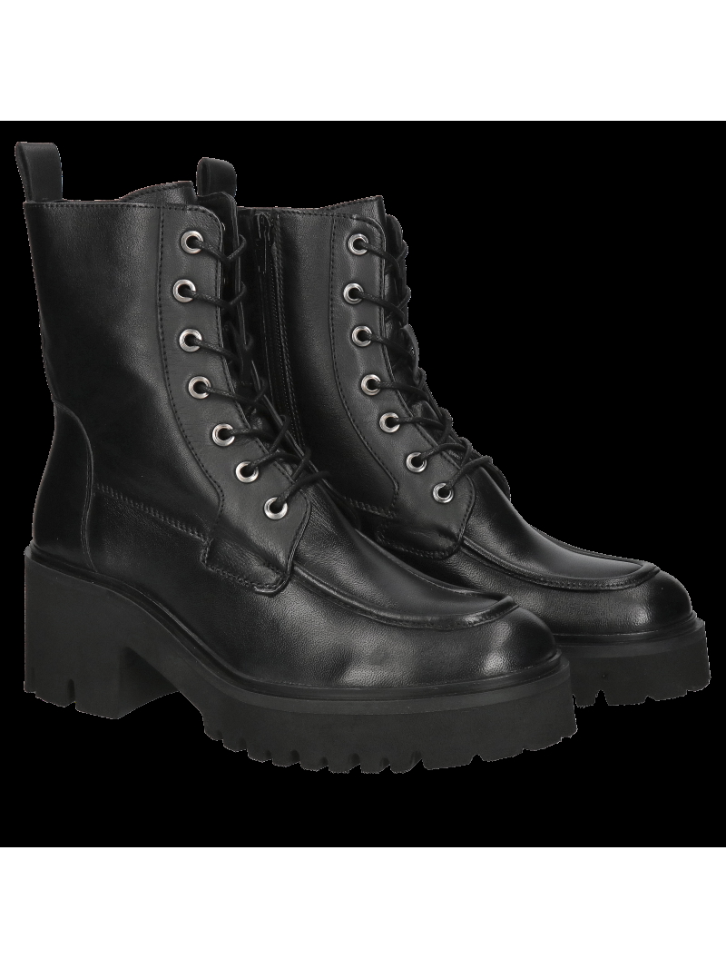 Women's insulated boots black from grain leather, on a thick sole, Konopka Shoes