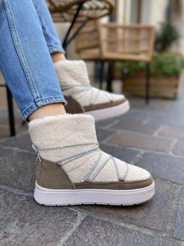 Women s snow boots beige with fur winter boots insulated with sheepskin