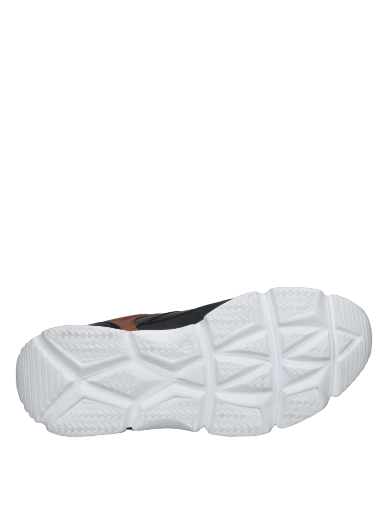 Black men's sneakers, everyday style and design, comfortable in leather