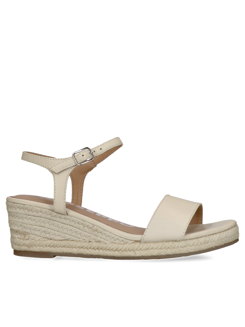 Your new favorite shoes for the summer women's sandals on a platform, Konopka shoes