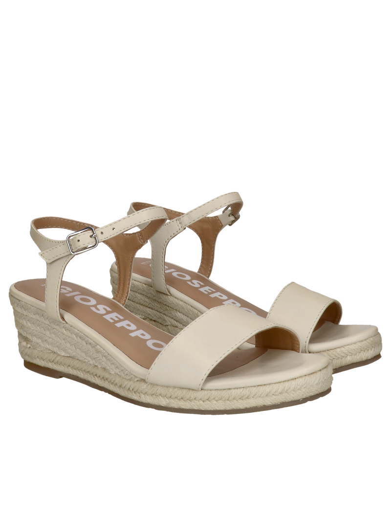 Your new favorite shoes for the summer women's sandals on a platform, Konopka shoes
