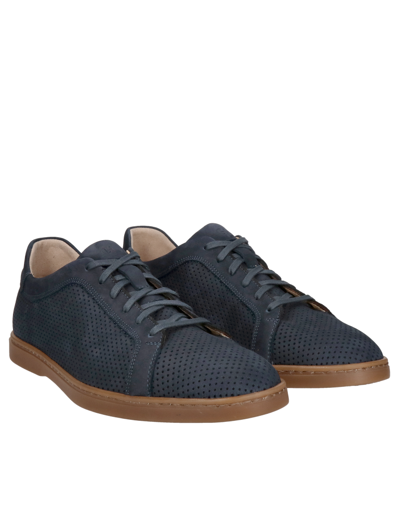 Perfect everyday shoes men's leather sneakers