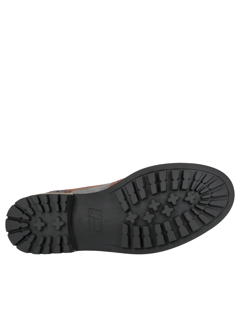 Men's brogues, Polish leather shoes, a combination of comfort and style Men's brogues, Polish leather shoes, a combination of comfort and style