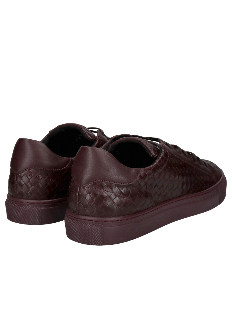 Lace-up casual half shoes in hand-knotted leather on a burgundy sole