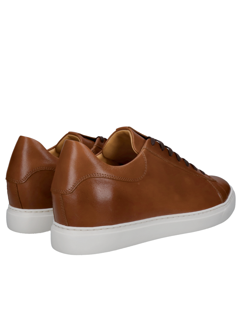 Men's leather sneakers with discreet elevation, premium shoes