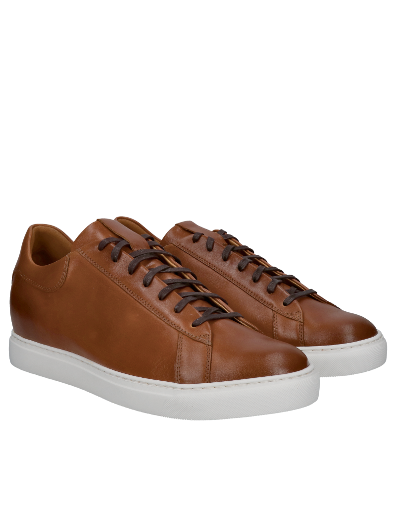 Men's leather sneakers with discreet elevation, premium shoes
