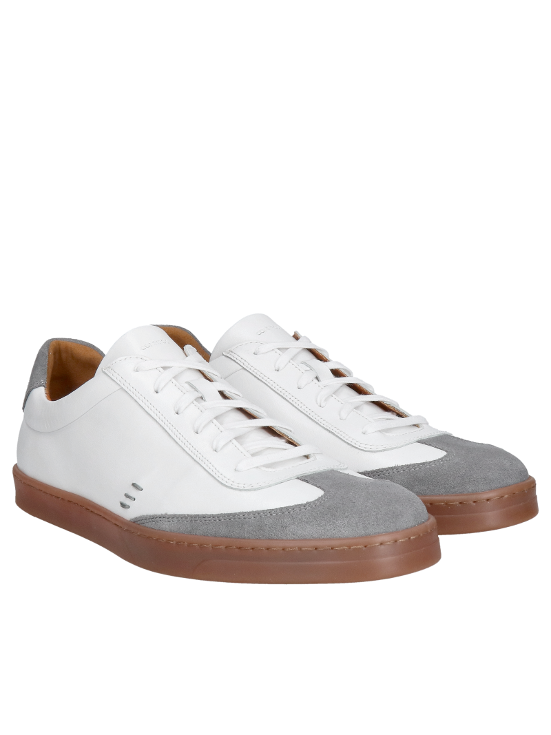 Comfortable men's sneakers, soft and flexible