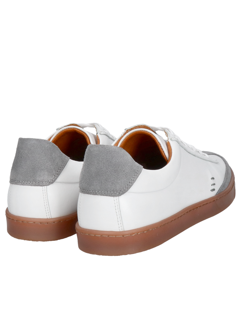 Comfortable men's sneakers, soft and flexible