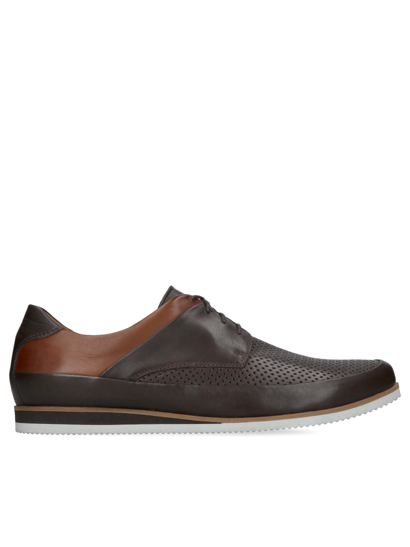 Men's half-shoes for a wider foot, a greater tenacity, comfortable and convenient