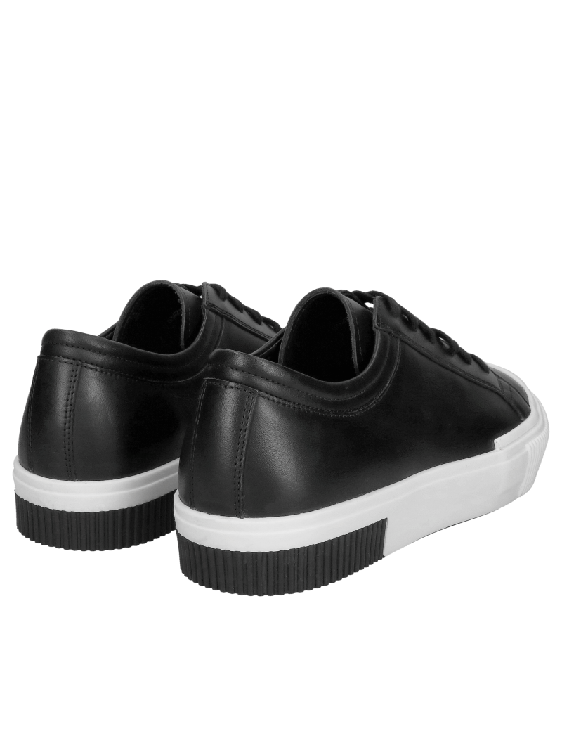 Men's sport lace-up shoes on thick white sole