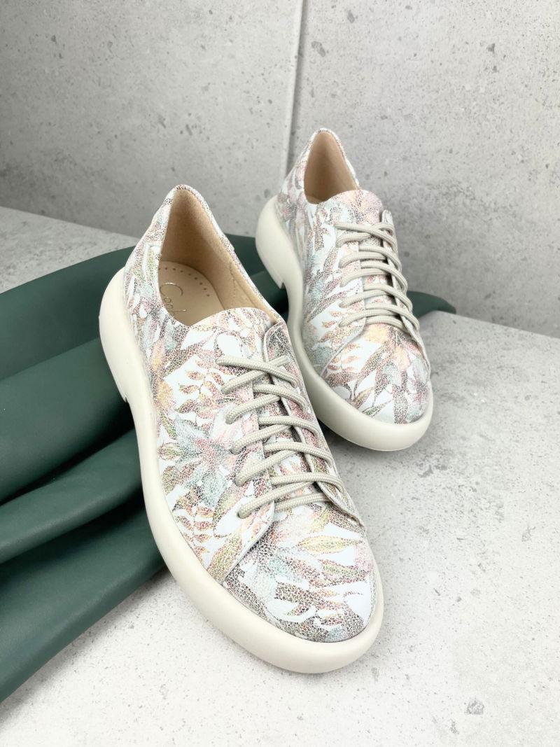 Women's leather half shoes, Polish leather shoes for women Conhpol Relax