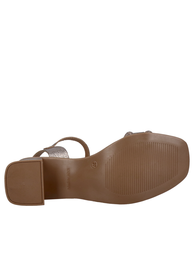 Women's sandals with square nose - fashionable design