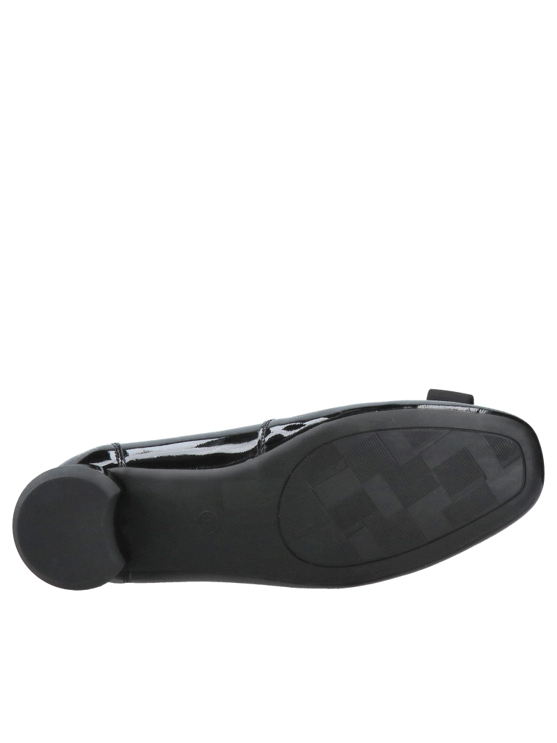 Exclusive women's shoes with decorative bow, elegance and comfort