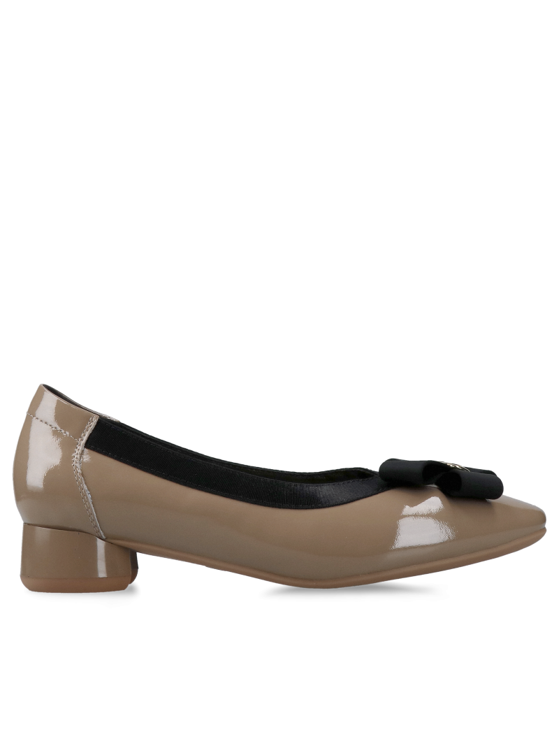 Elegant women's ballerinas for wedding and special occasions