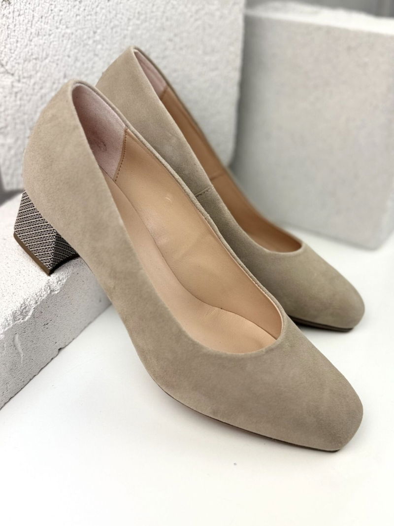 Women's pumps on a pole, Polish leather footwear manufacturer, Conhpol Bis women's pumps, Konopka Shoes