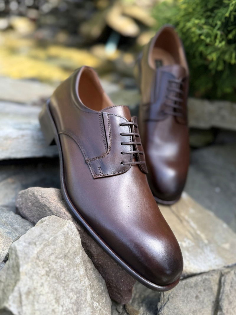 Elegant men's shoes, leather shoes for suit, Polish manufacturer of leather shoes Conhpol