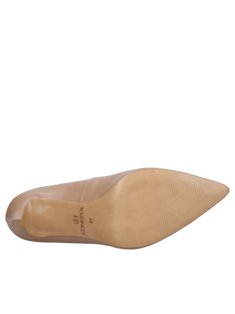 Low heels, comfortable women's pumps in nude color Conhpol Bis