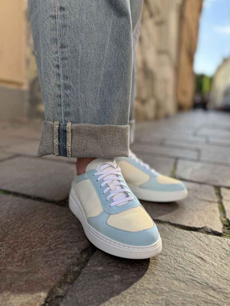 Colorful women's sneakers, original natural leather that changes color outdoors thanks to UV rays