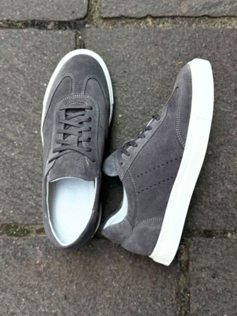 Men's athletic shoes with a heightening system, Conhpol, Konopka shoes