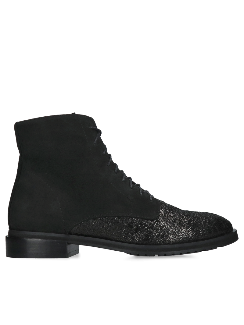 Women's leather lace-up boots, combining two leather textures, elegance and comfort in one