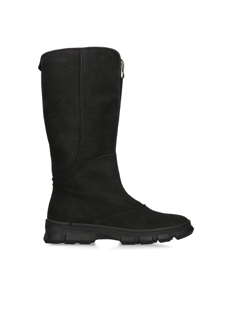 Women's boots made of natural leather / shoes with natural fur