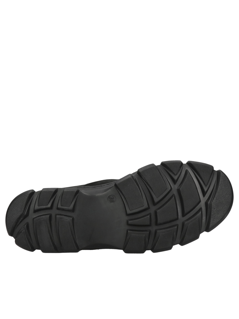 Women's boots made of natural leather / shoes with natural fur