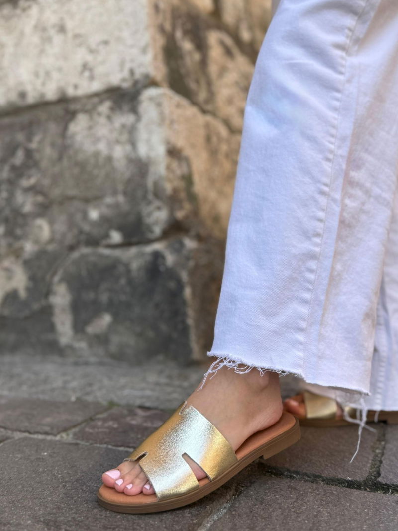 Golden leather flip-flops, your companion for summer adventures, Konopka shoes