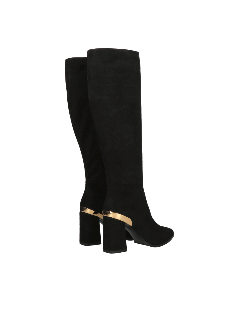 Black suede boots with a comfortable heel, comfort and quality in one