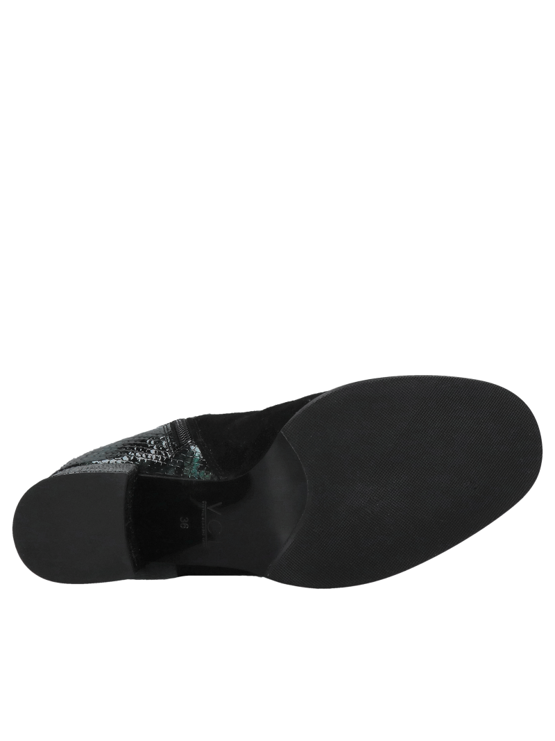 Women's suede boots combined with patent leather, comfortable boots with low heels, high quality and comfort