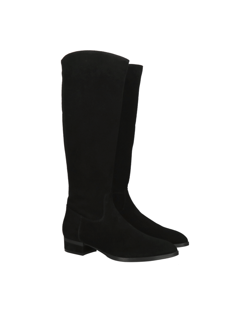 Suede boots with pointed toes, soft leather and high quality