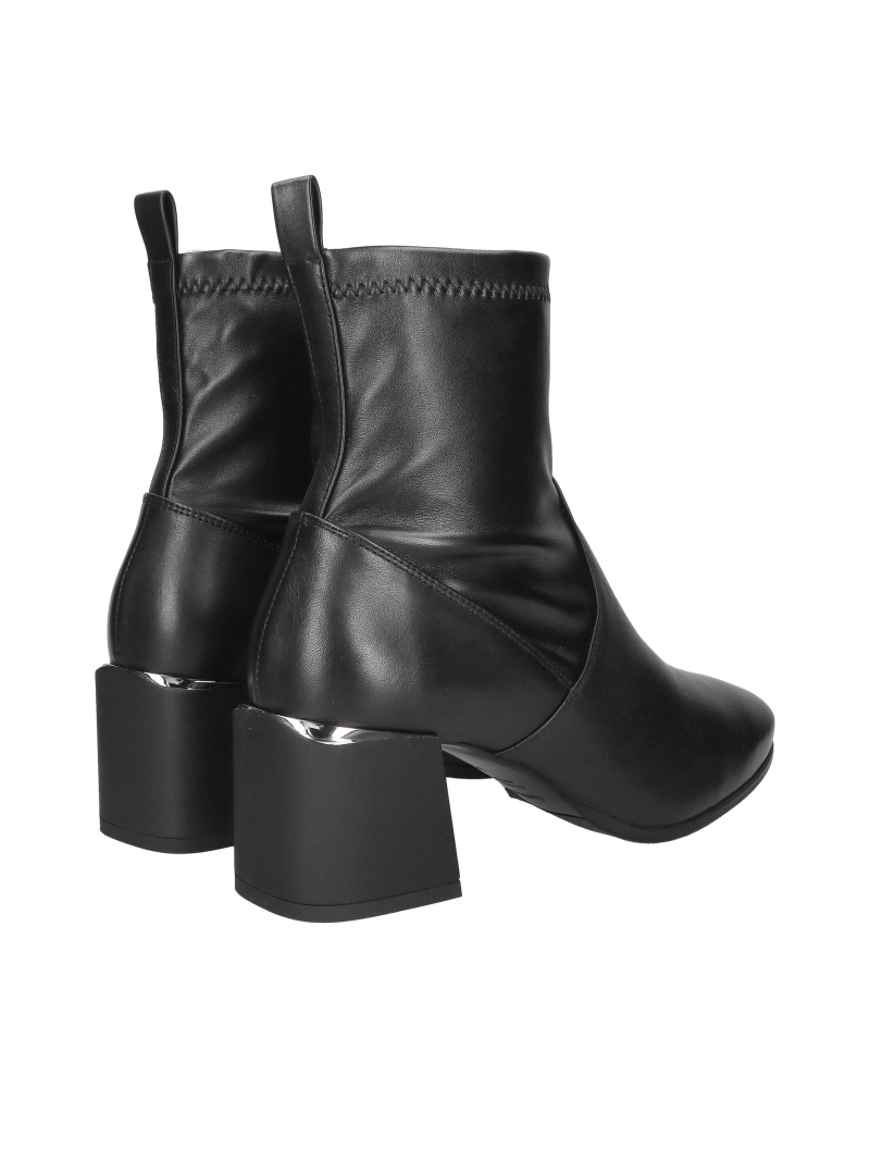 Sock boots, boots with elastic uppers