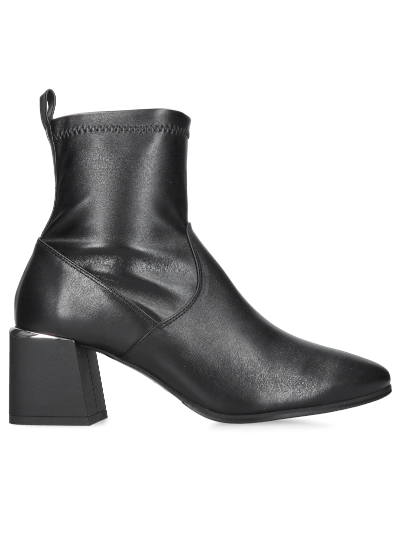 Sock boots, boots with elastic uppers