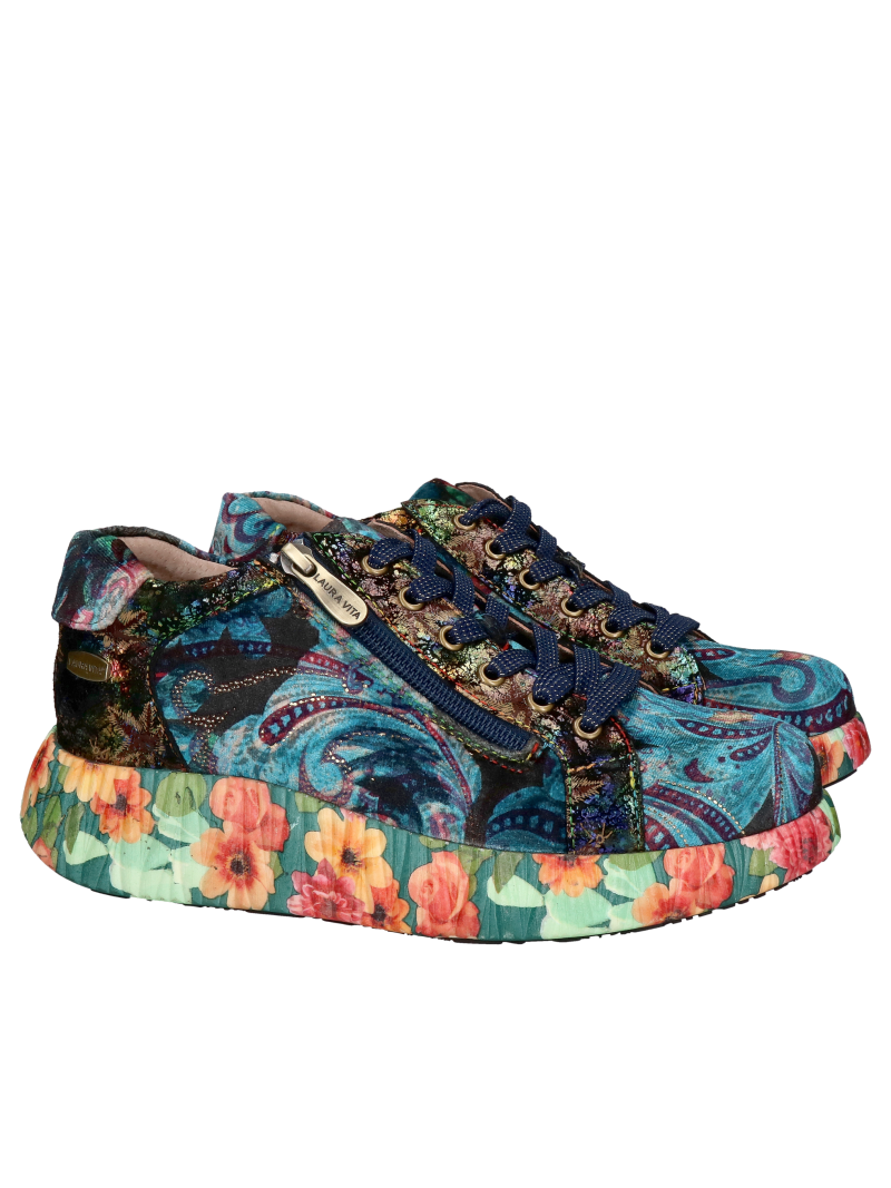 Women's sports shoes in a unique color with a functional zipper at the front